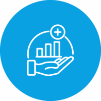 Hand hält steigendes Balkendiagramm mit Pluszeichen auf blauem Hintergrund