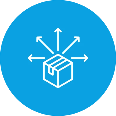 Paket mit Pfeilen, die in verschiedene Richtungen zeigen, auf blauem Hintergrund.